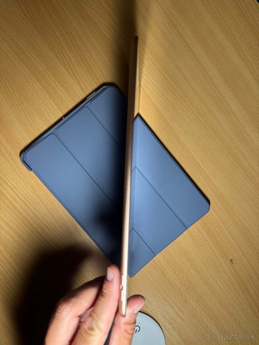 iPad Air 3 64gb iOS 18 - 3