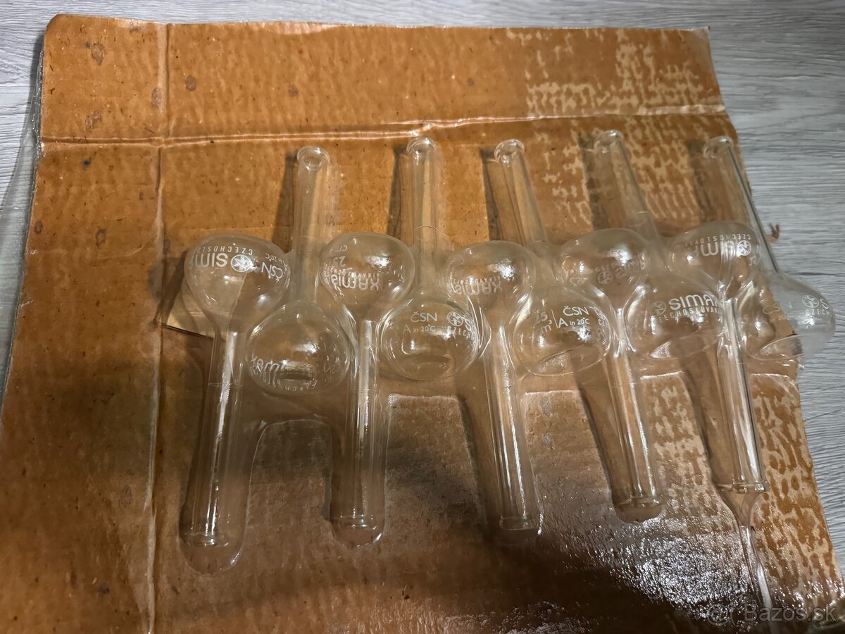 Laboratórne sklo - 3