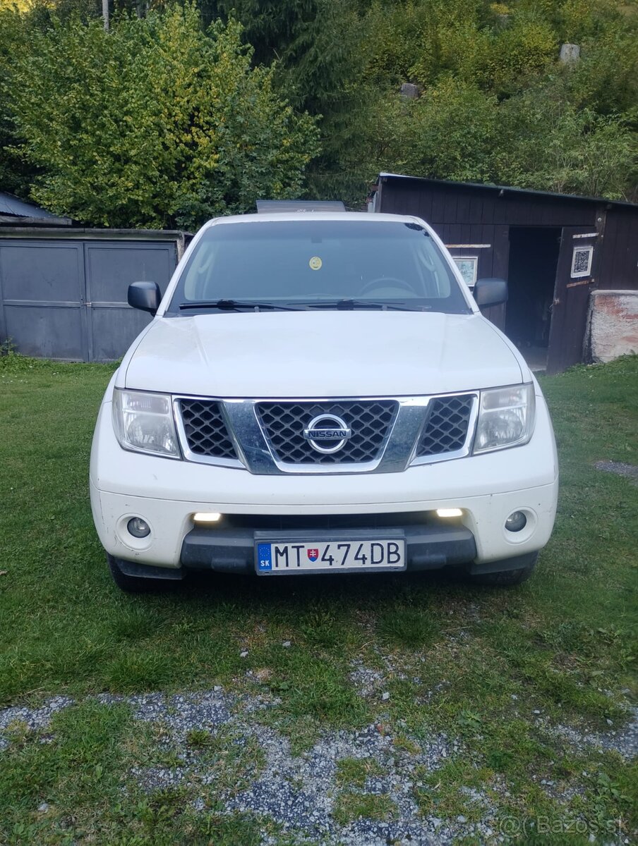 Nissan Pathfinder - 3