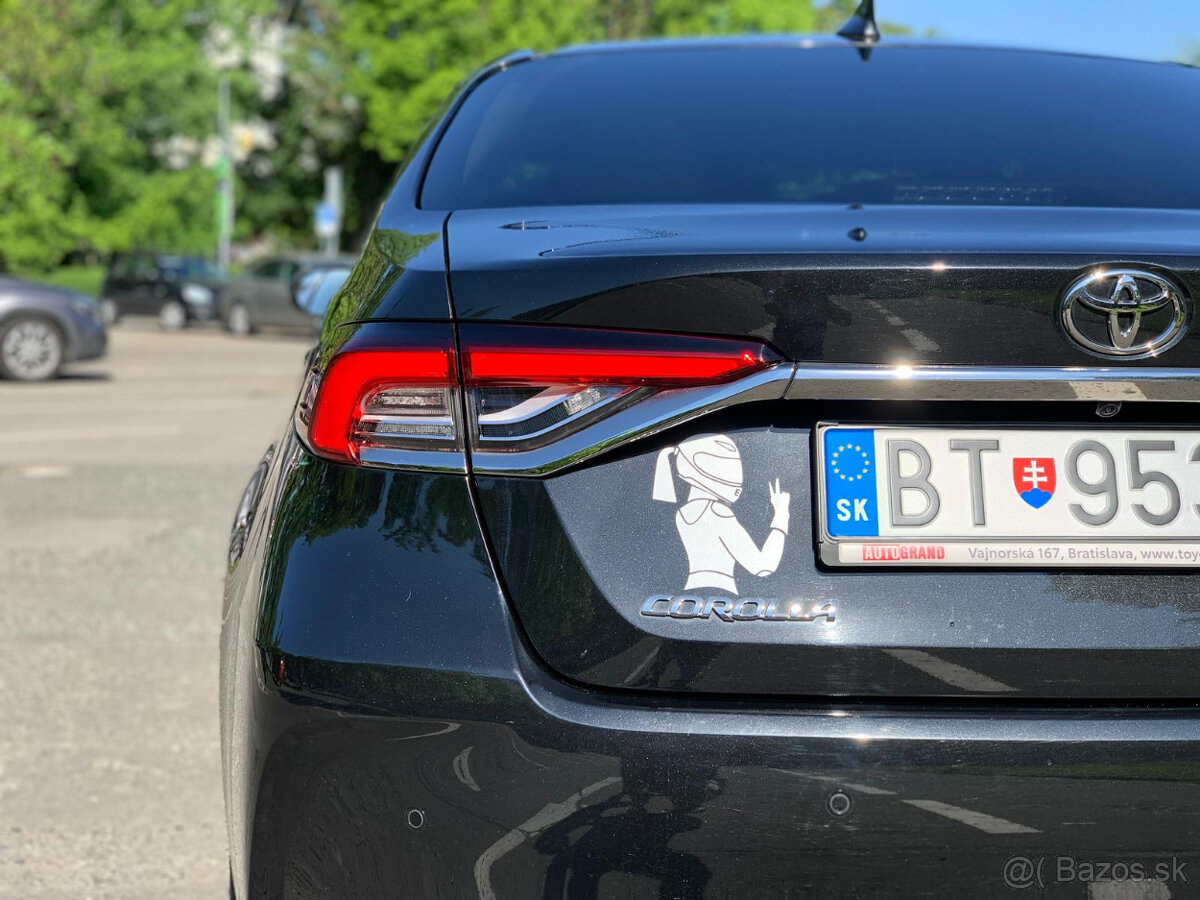 TOYOTA COROLLA 1.5 AT 10/2022 (záruka 5 rokov) - 3