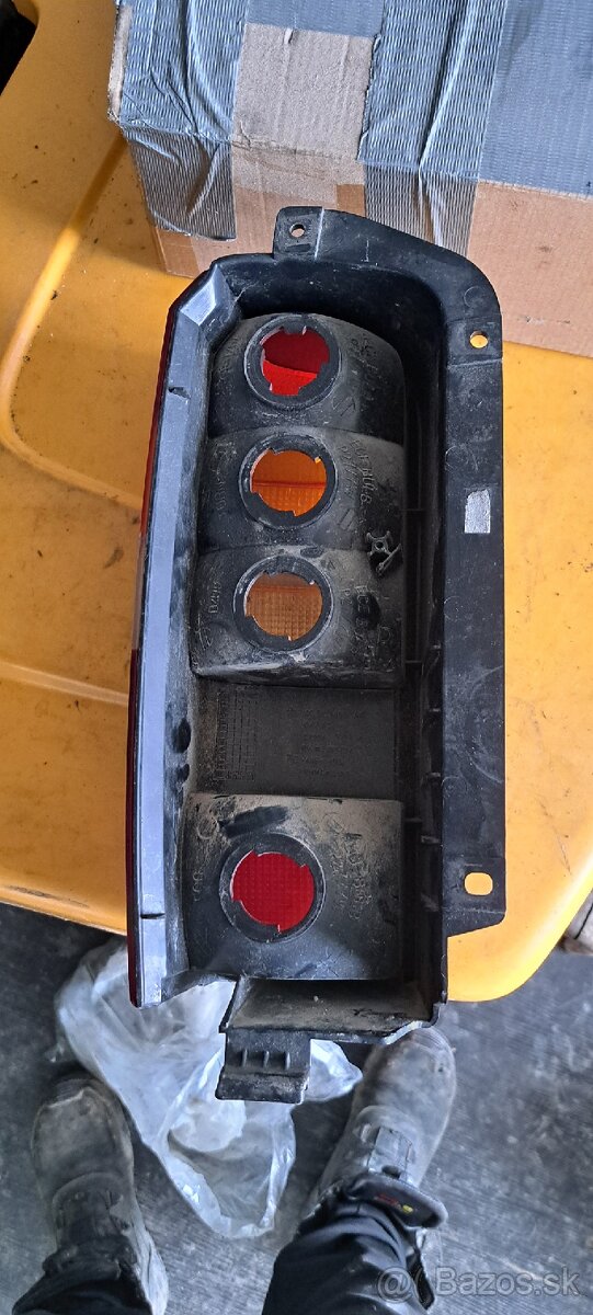 Jeep cherokee xj zadne svetlo - 3