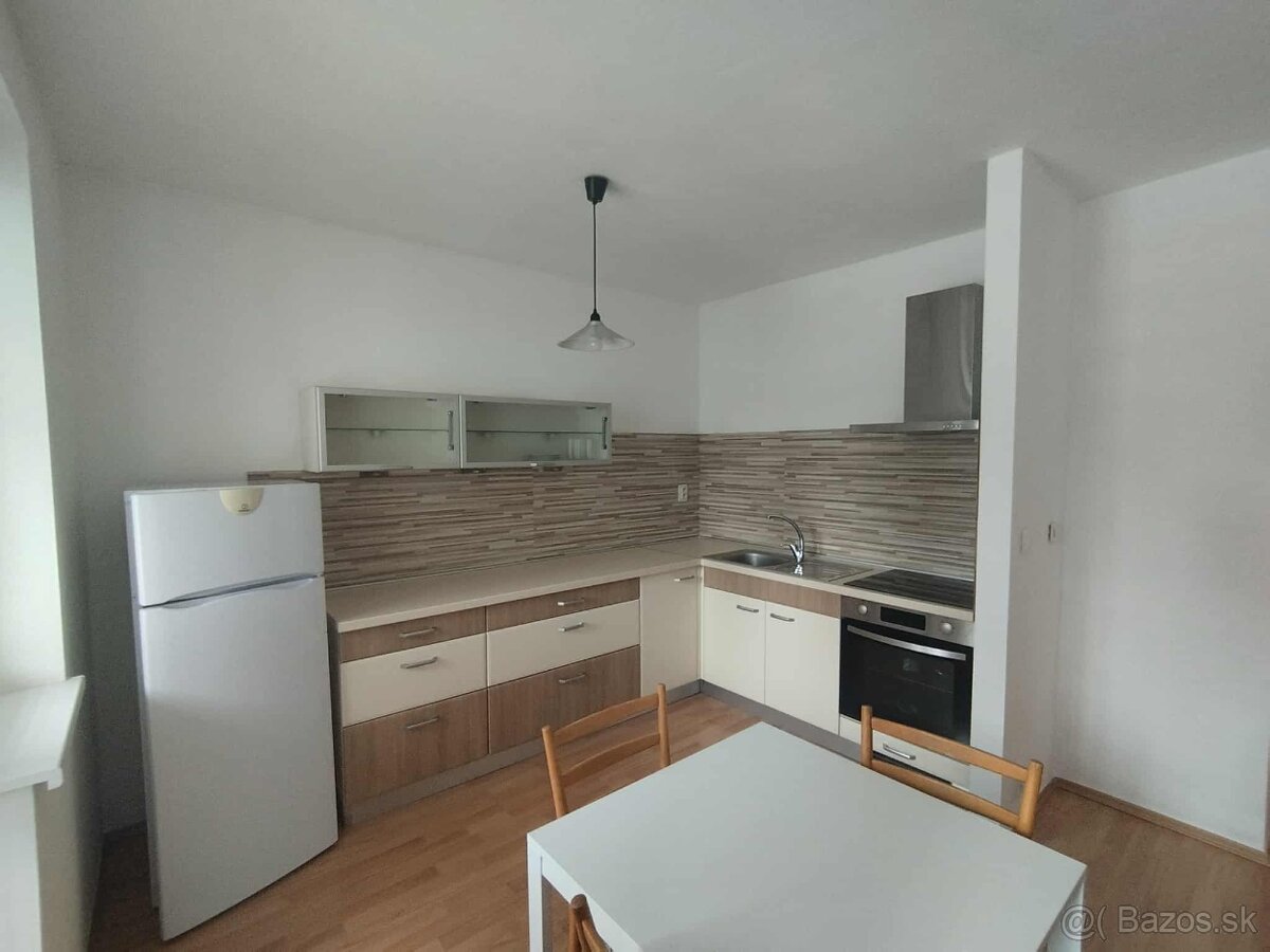 Jednoizbový byt - 3