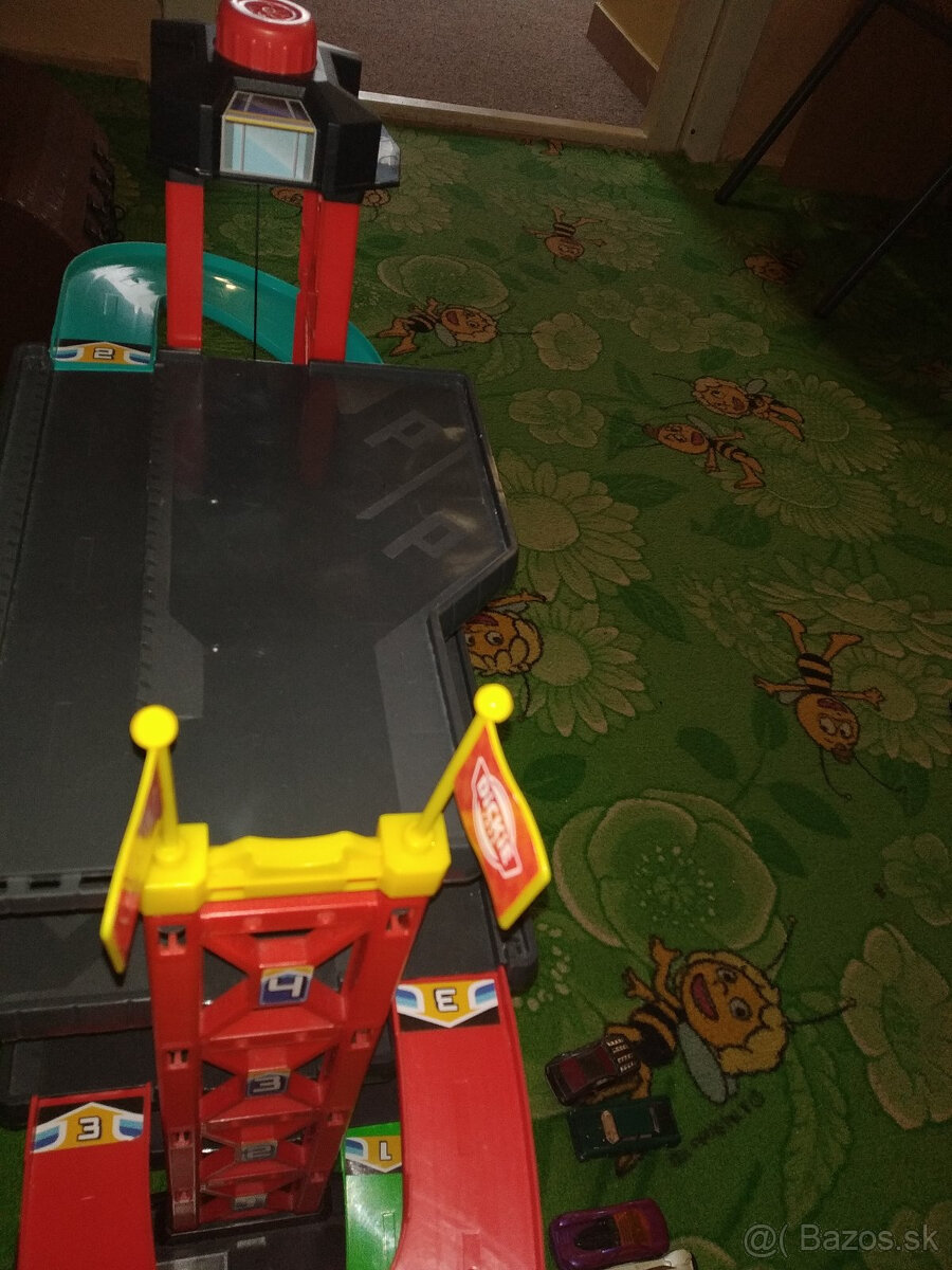 Parkovací garáž Dickie + autá - 3