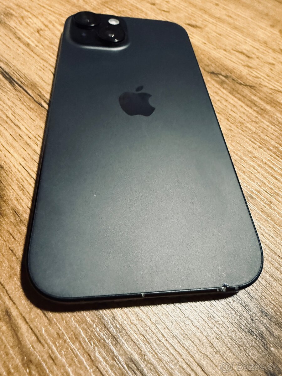 iPhone 15 - 3