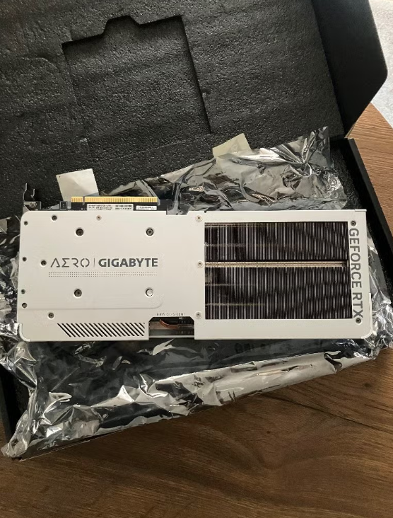 NVIDIA GeForce RTX 4070 Ti Gigabyte AERO 12GB - 3
