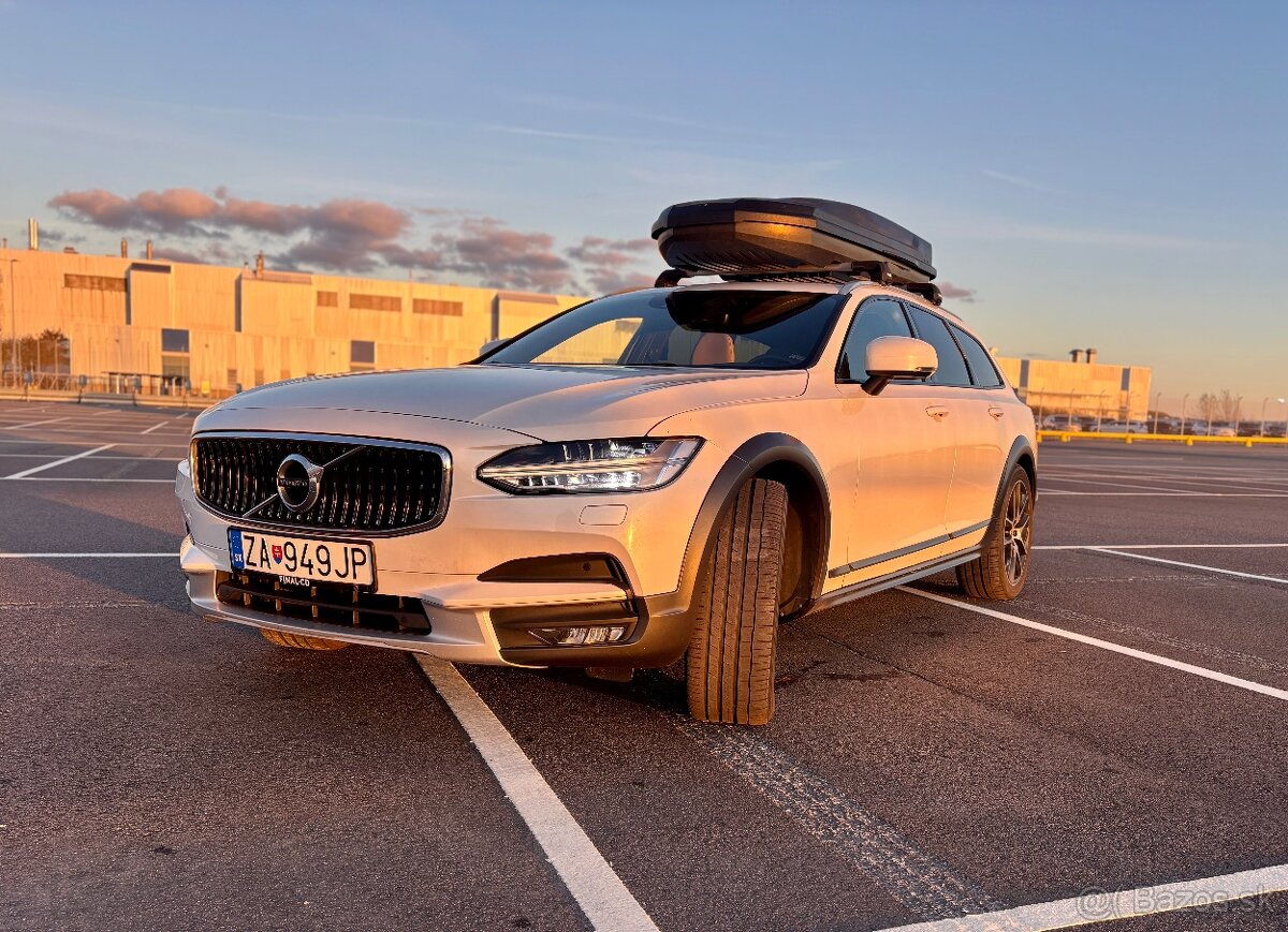Volvo V90 cross country - 3
