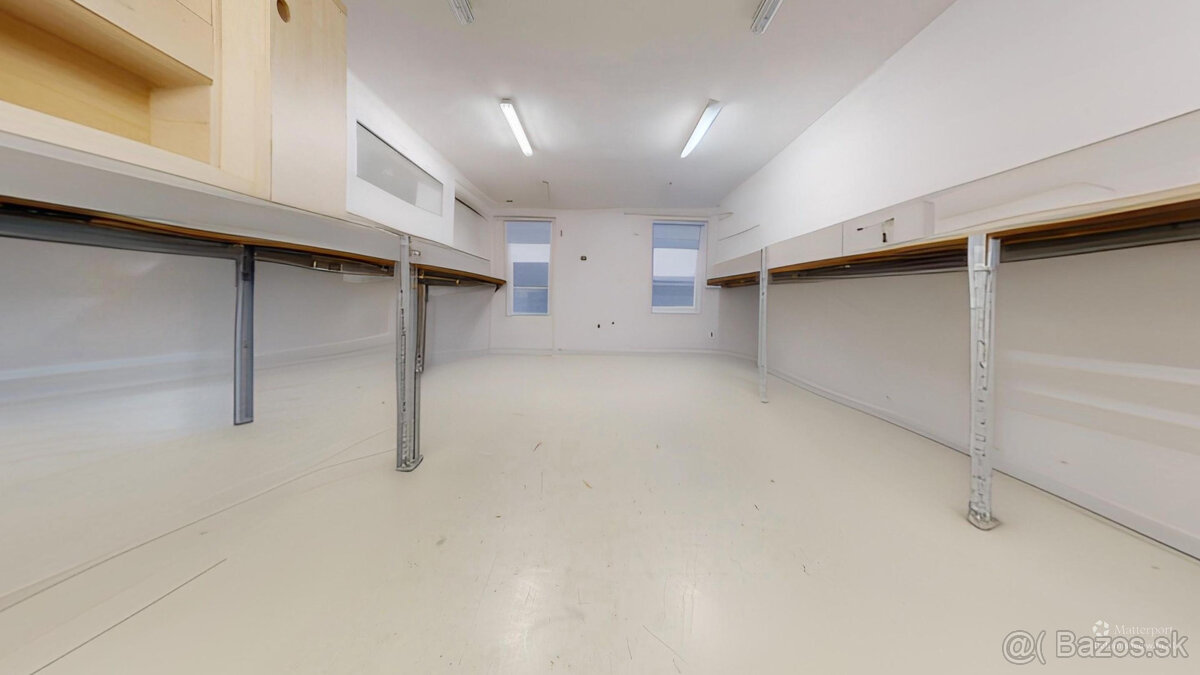 Na predaj: Multifunkčný komerčný objekt – Radošovce. - 3