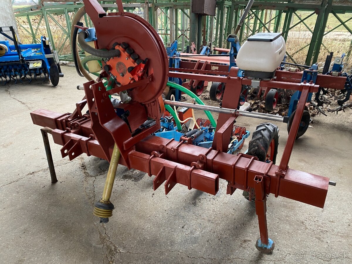 MONOSEM - Sejačka na zeleninu - 3