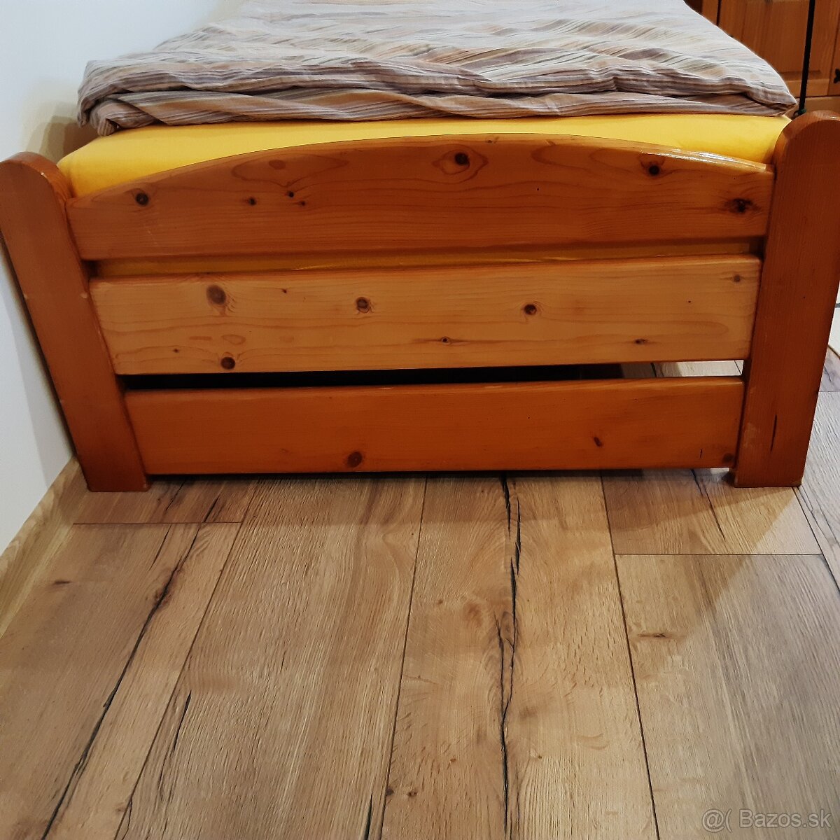 drevená posteľ s dreveným roštom - 3