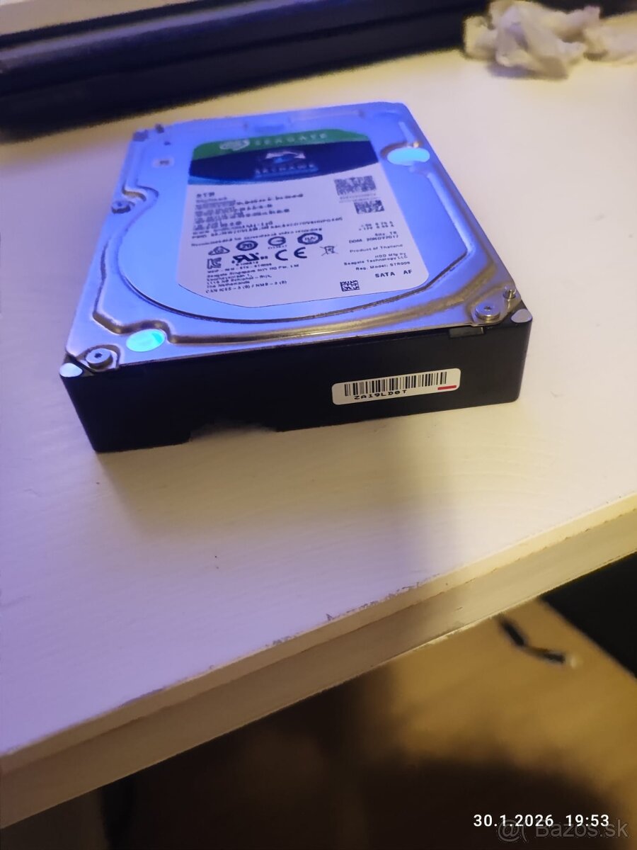 ST8000VX022 - 2EJ112 - 8TB NAS - 3