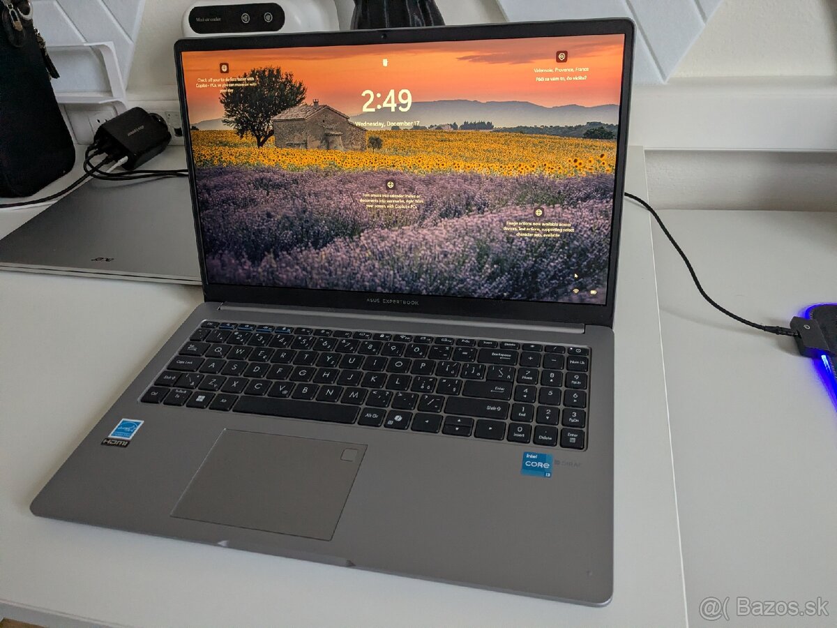 Predám ASUS Vivobook 15 (13. gen Intel) - 3