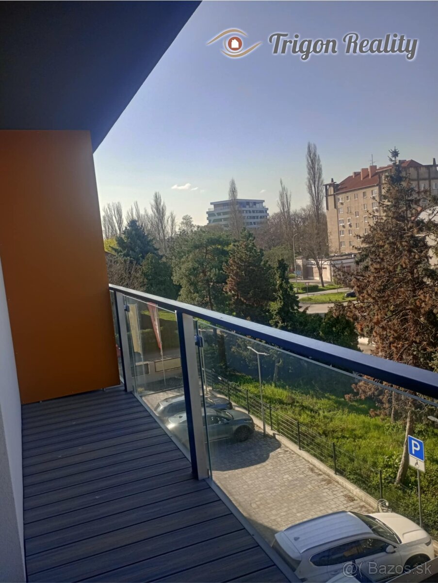 4 izbový byt v historickom centre Komárna - 3