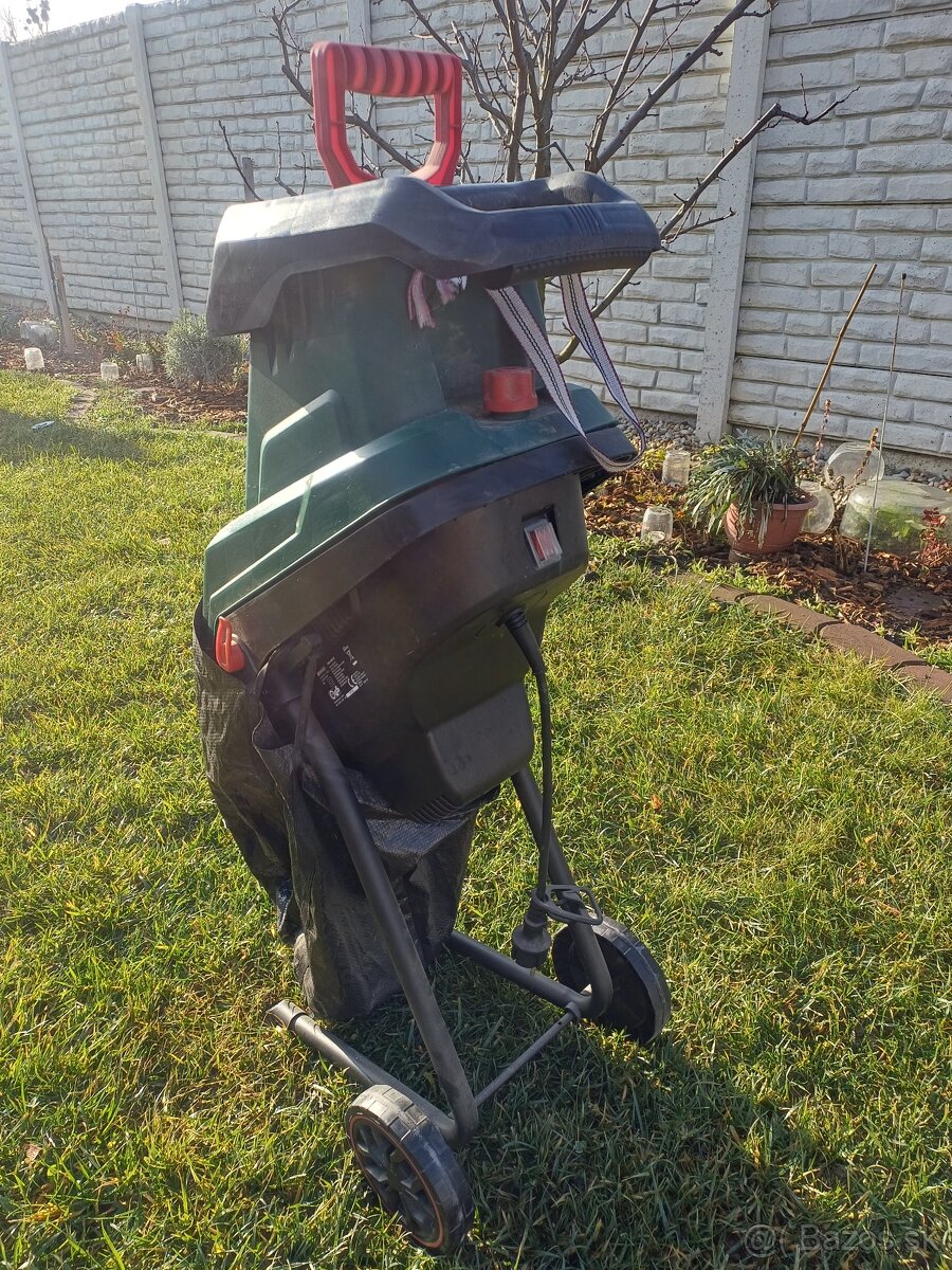 Záhradný elektrický drvič konárov - 3