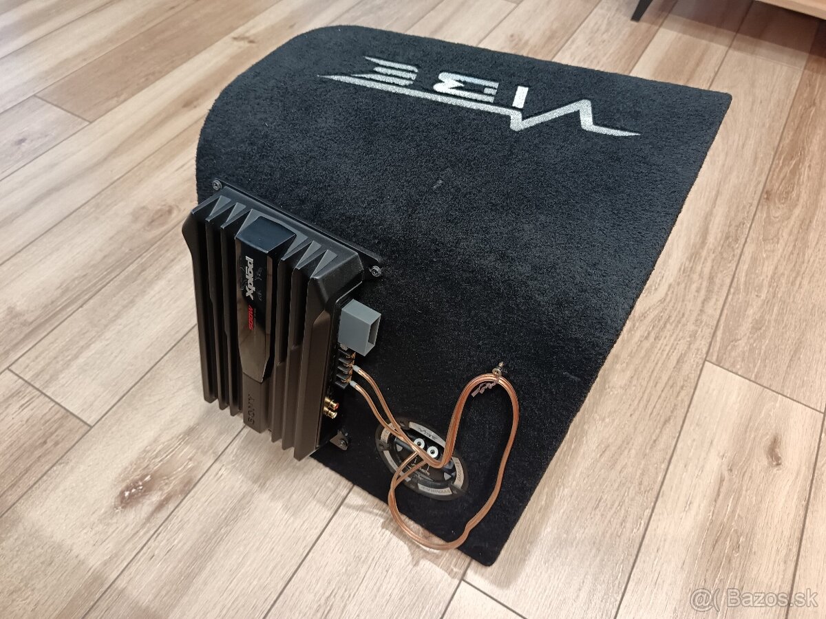 Subwoofer so zosilovačom do auta - 3