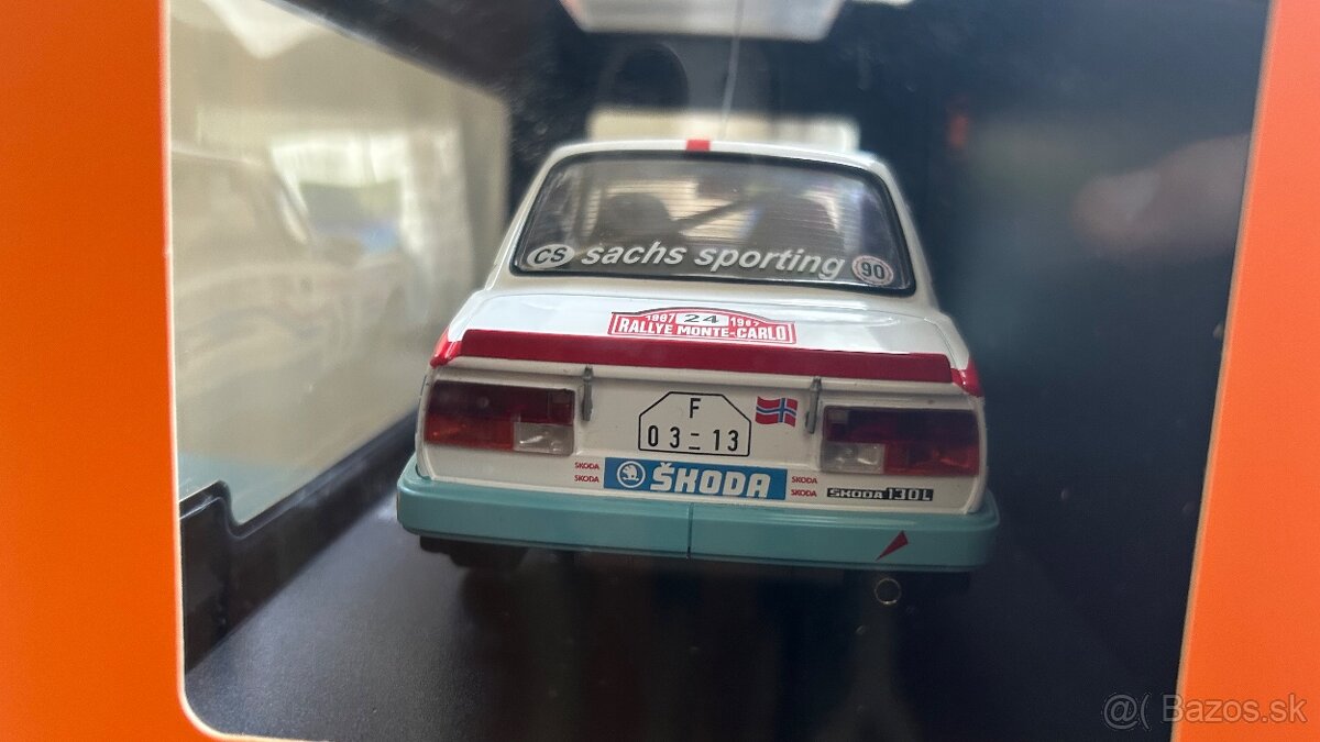 ŠKODA 130L/130LR 1:18 IXO - 3