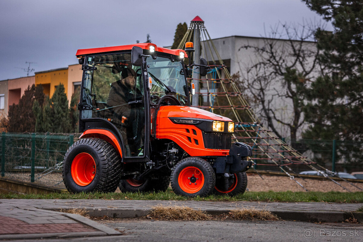 Malotraktor AVENGER - traktor s nakladačom - 3