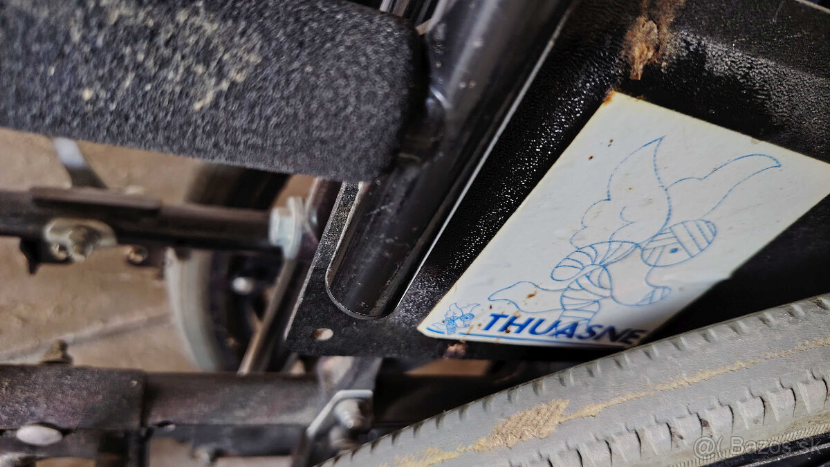 Invalidný vozík Thuasne - používaný - 3