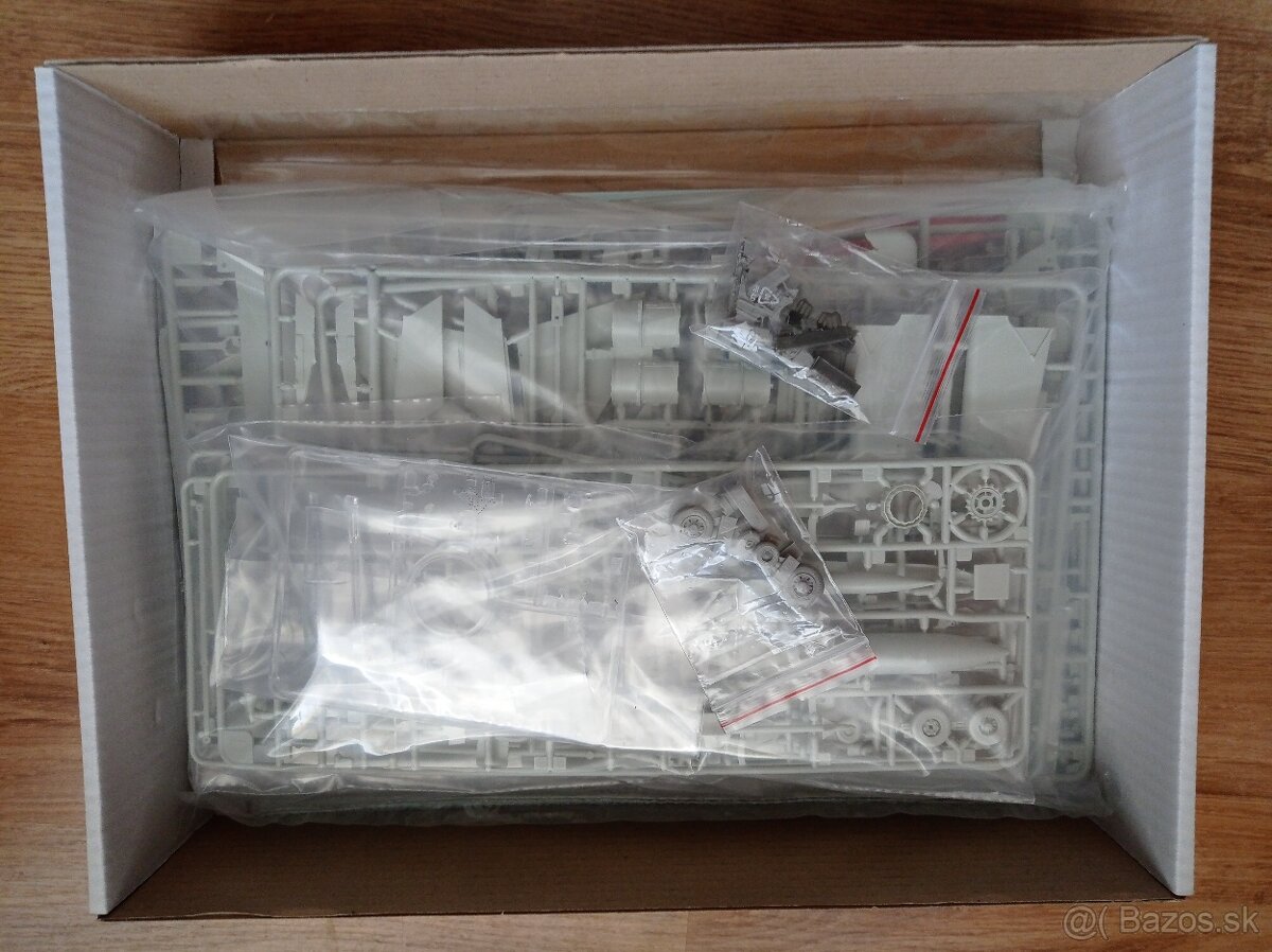 plastikové modely 1:48 - 3