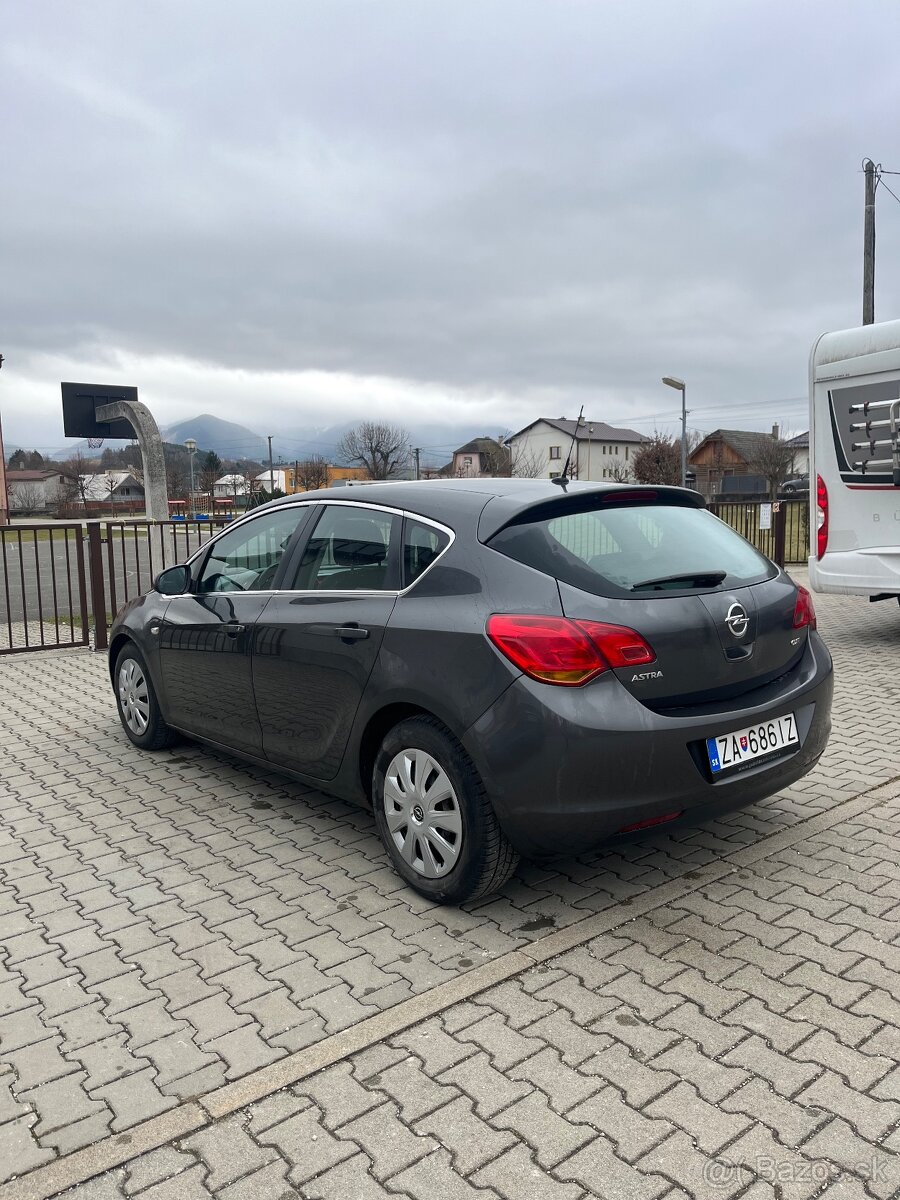 Opel Astra J 1,7cdti 92kw - 3