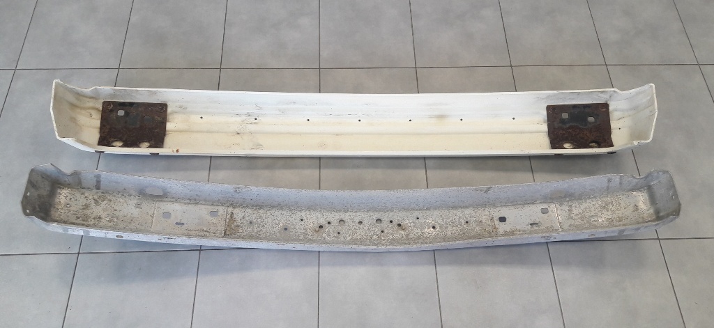 BMW 5 E34 Výstuha nárazníka - 3