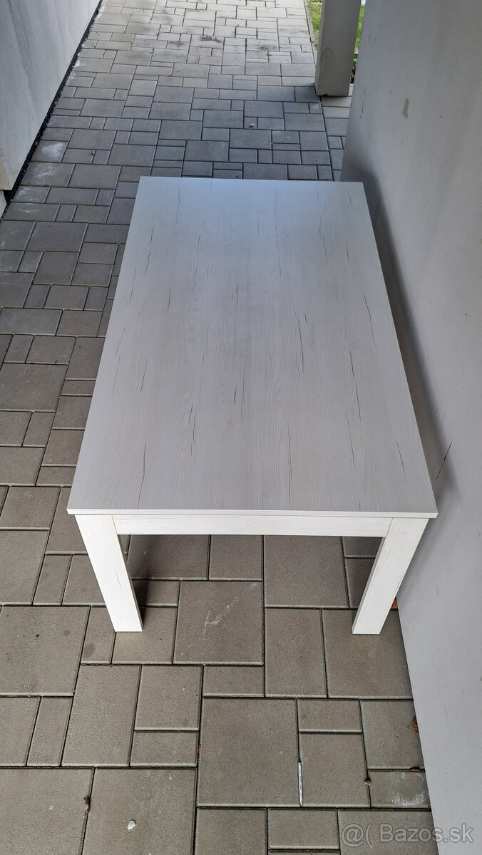 Jedálenský stôl - 3