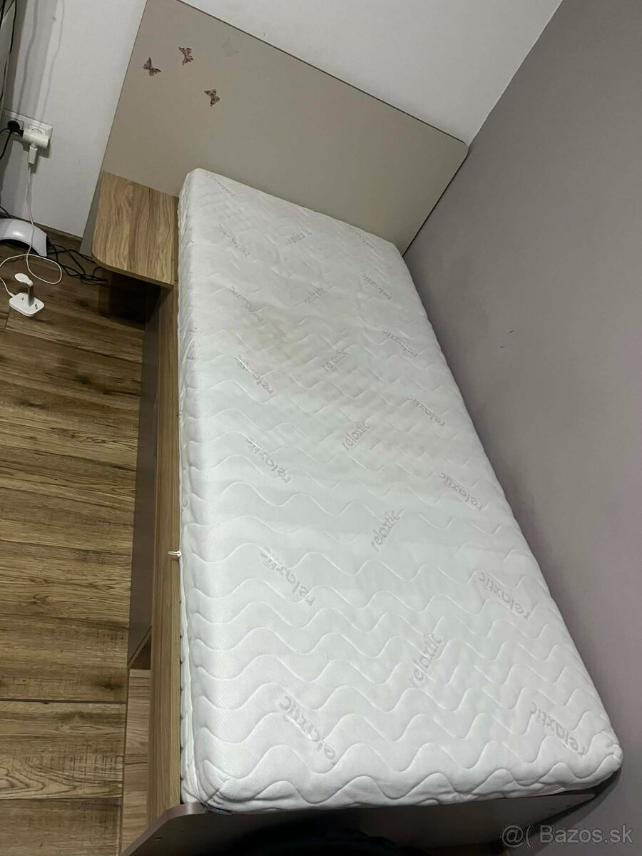 Komoda+posteľ s matracom+písací stolík - 3