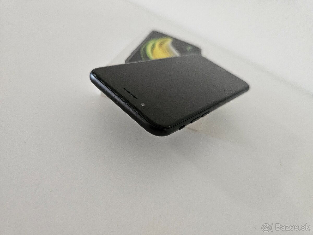 Apple iPhone SE2020 128GB - 3