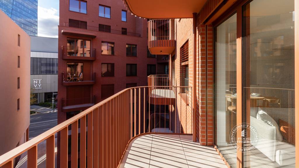 AXIS REAL | NOVÝ krásny 2i byt, ZWIRN, 2x balkón, parkovanie - 3