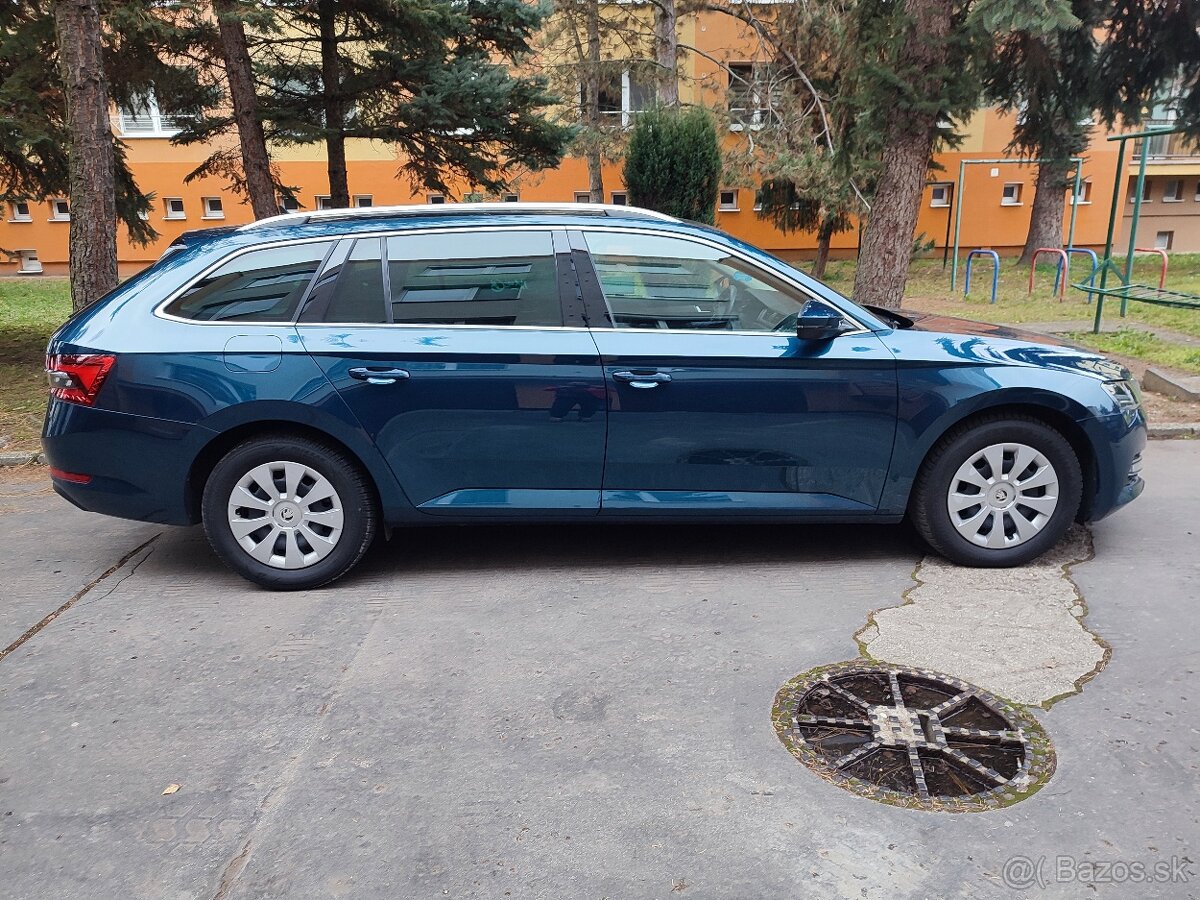 Škoda Superb combi 4x4 DSG 140kw r.v.1/2020 - 3