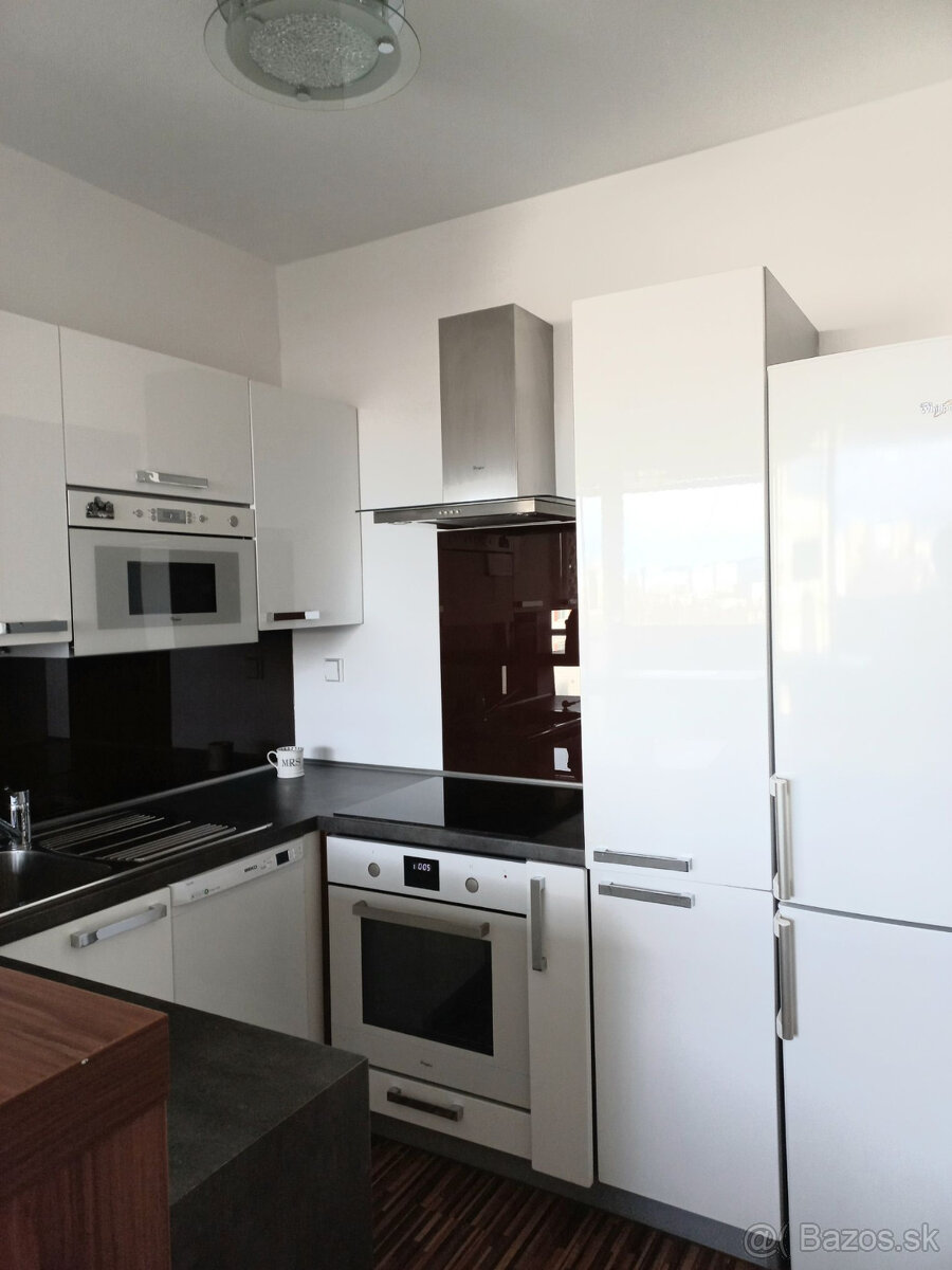 Prenájom 2 izbového bytu v novostavbe SKY BOX Pajštúnska ul. - 3