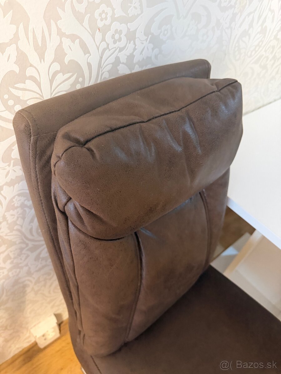 Stôl + 2 stoličky - 3