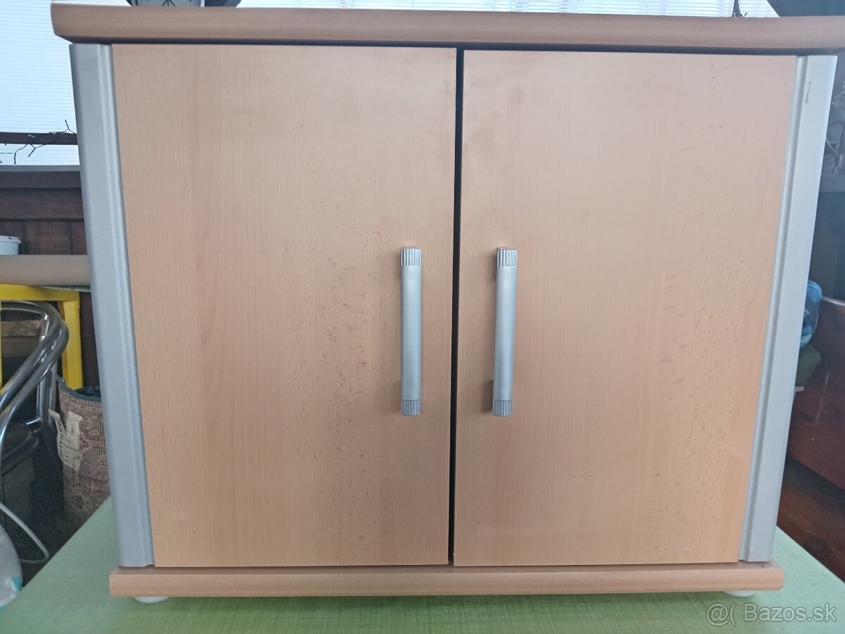 Skrinka na chodbu / botník - 3