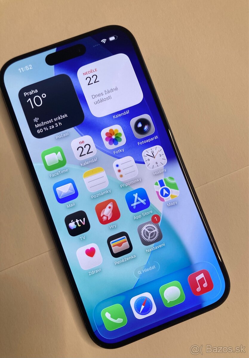 Predám iPhone 15 Pro 128 GB, batéria 89 % - 3