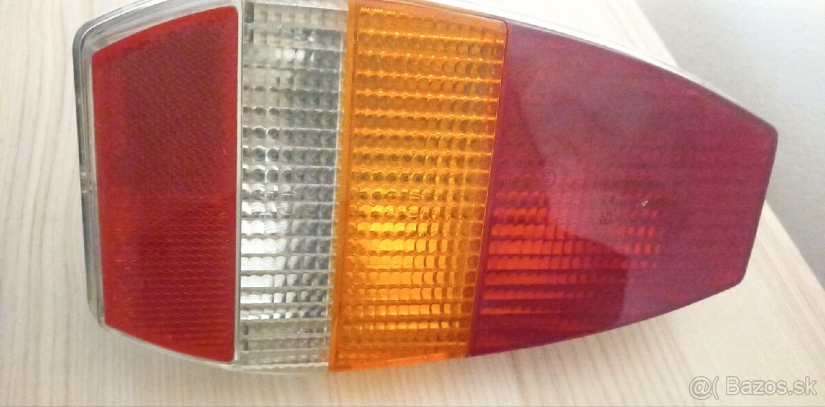 Zadné svetlá Škoda 105/120/Avia Furgon - 3