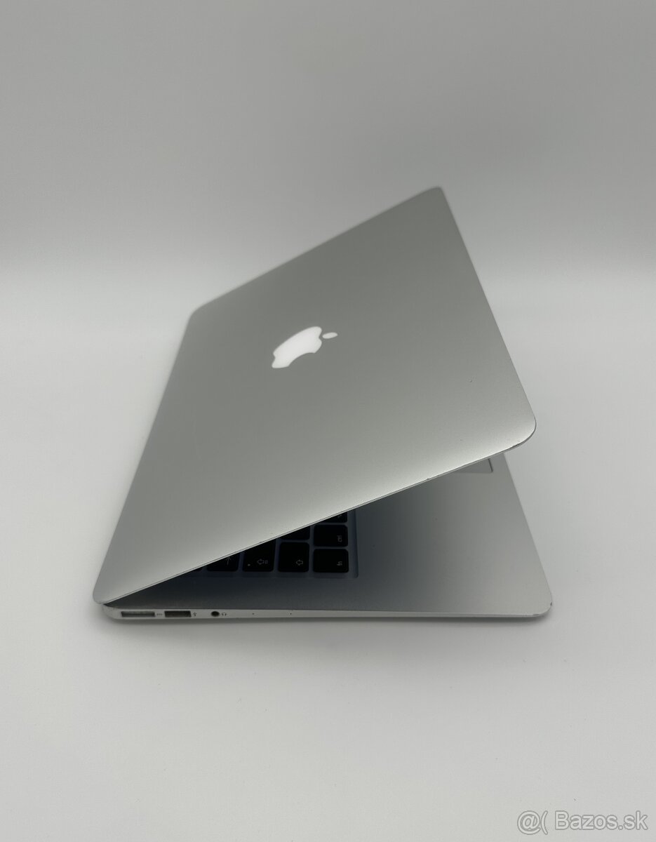 MacBook Air 13" 2017 8/128GB Silver + ZÁRUKA (B) - 3