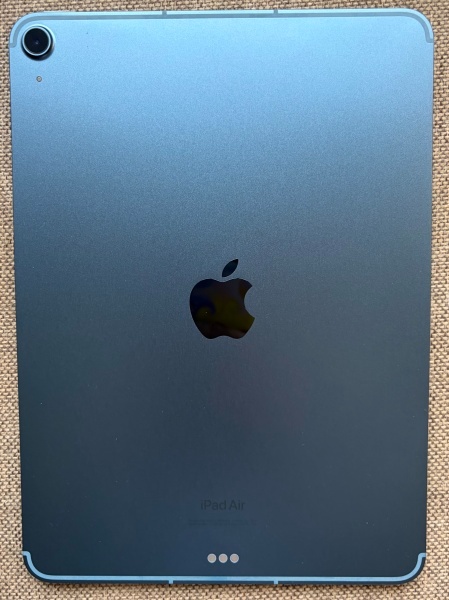 iPad Air 5 gen. 2022, M1 WIFI+5G Modrý - 3