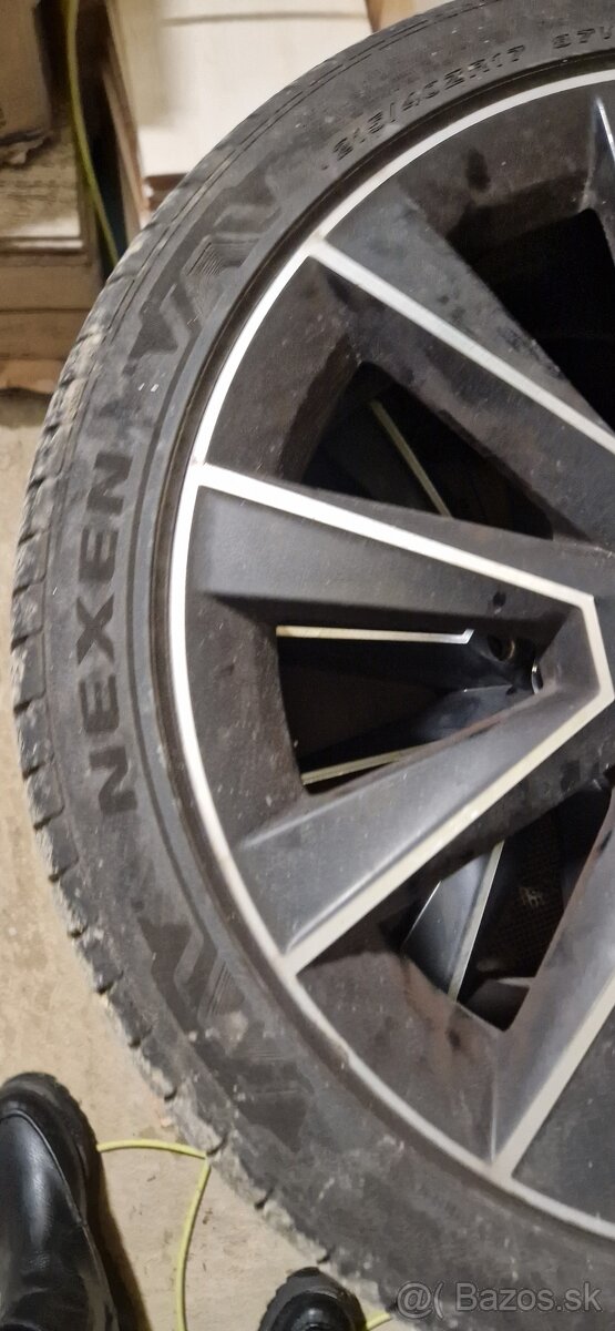ŠKODA SAVIO 5x100 R17, PNEU NEXEN 215/40-17 - 3