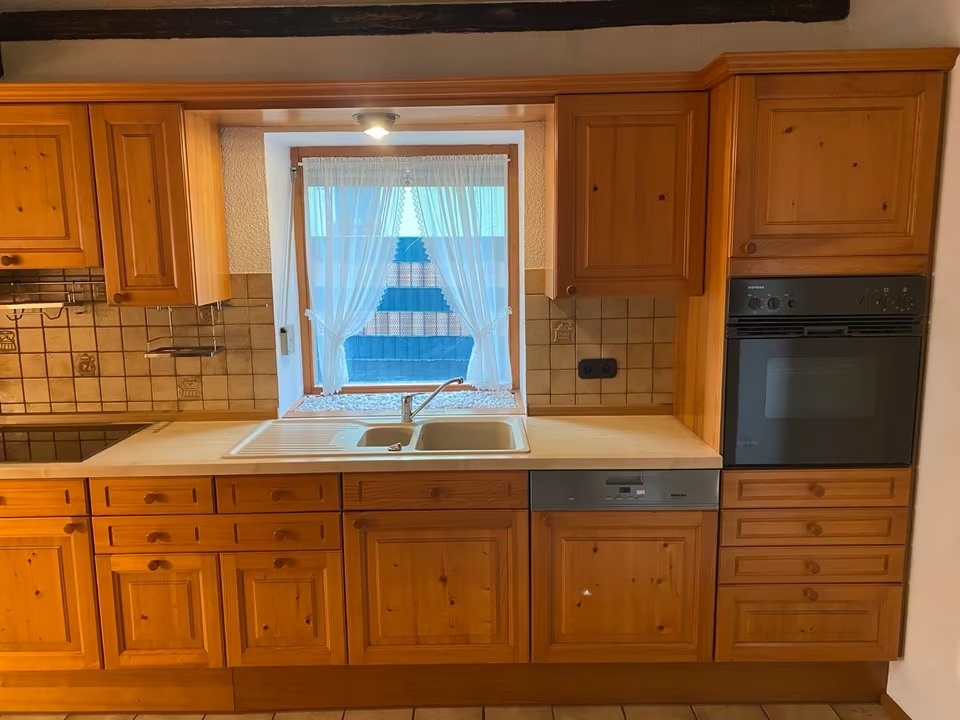 Drevená rustikálna kuchyňa ROZÁRKA - 3