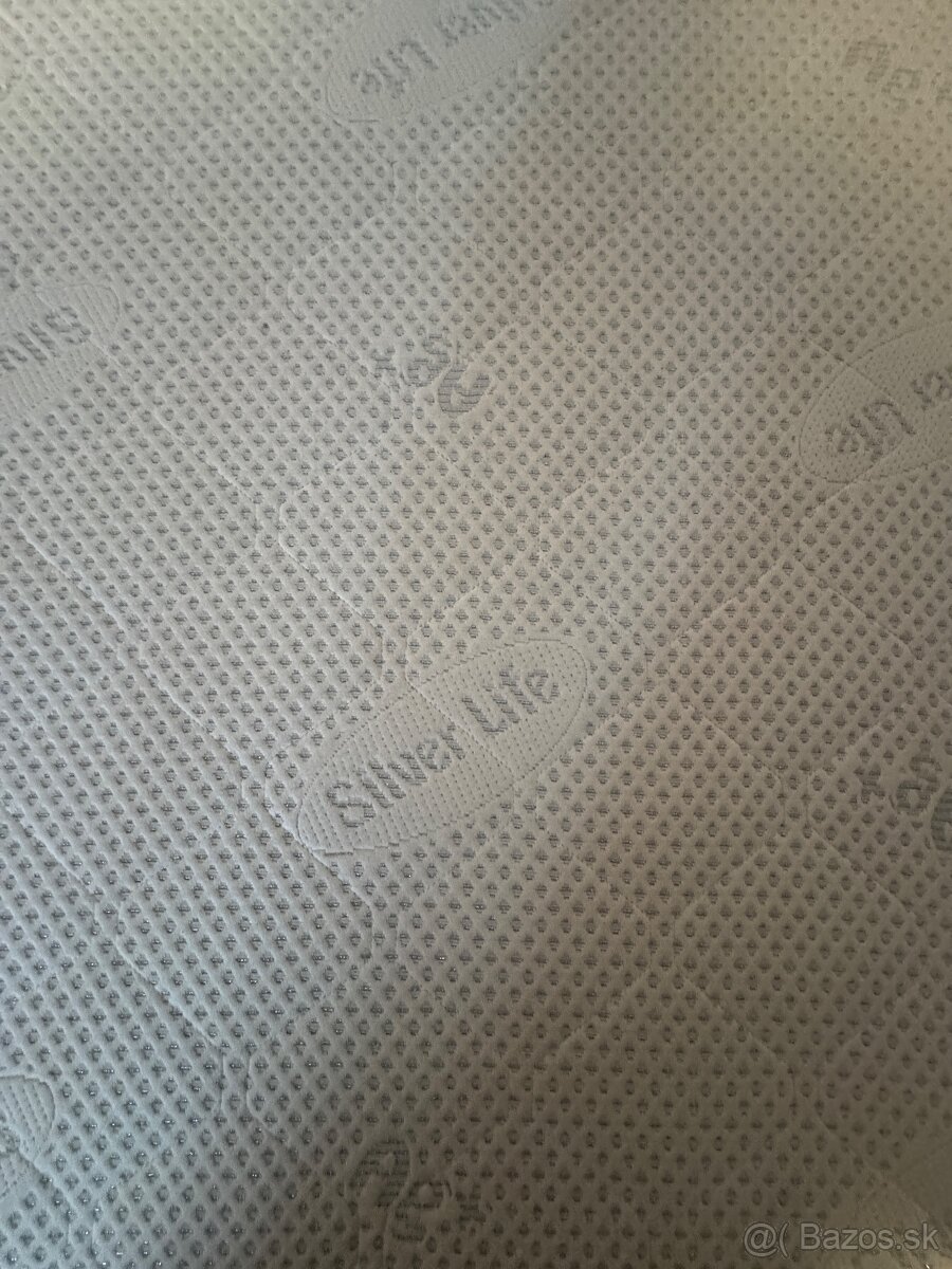 Posteľ s matracou - 3