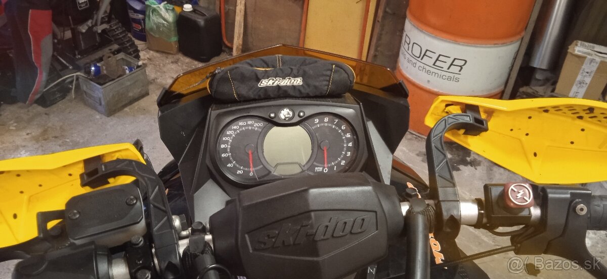 Snežný skúter. - 3