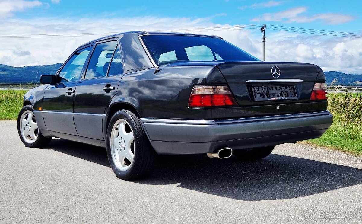 MERCEDES W124 - E200 - 3