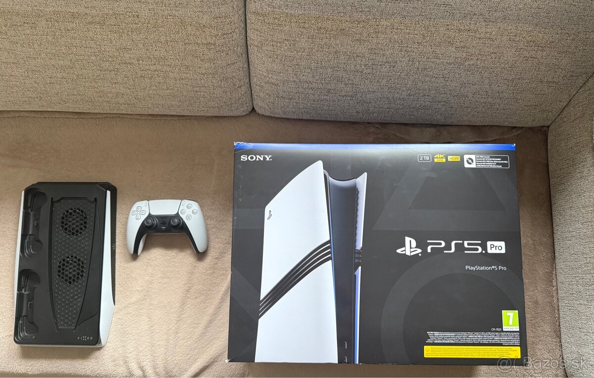 PlayStation 5 Pro - 3
