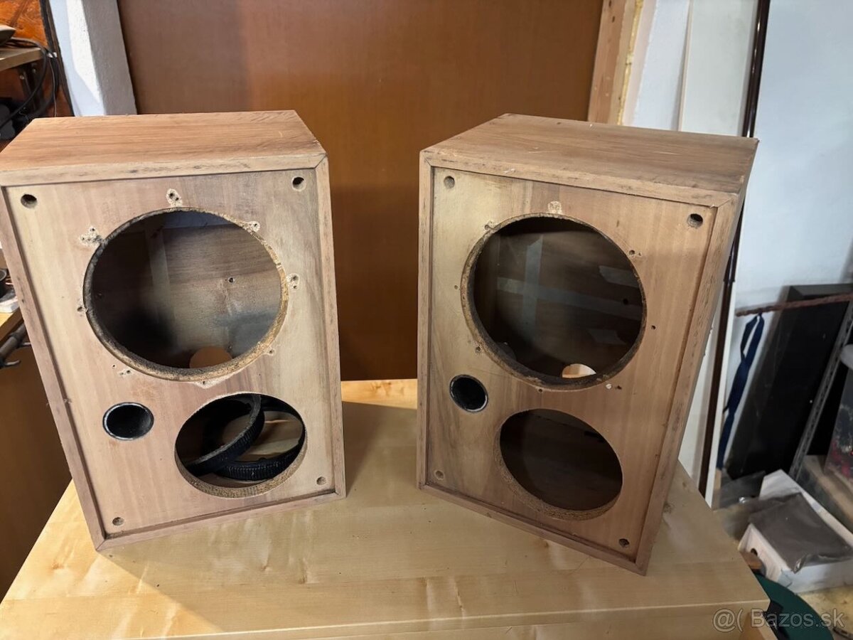 Predam reproduktorove bedne TVM a zosilnovac Dynavox - 3