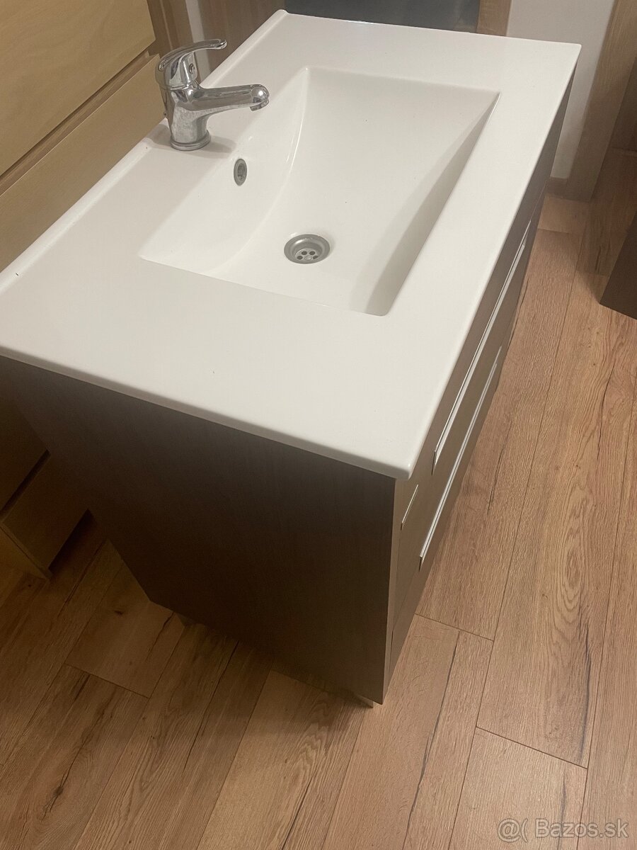 Umyvadlova skrinka - 3