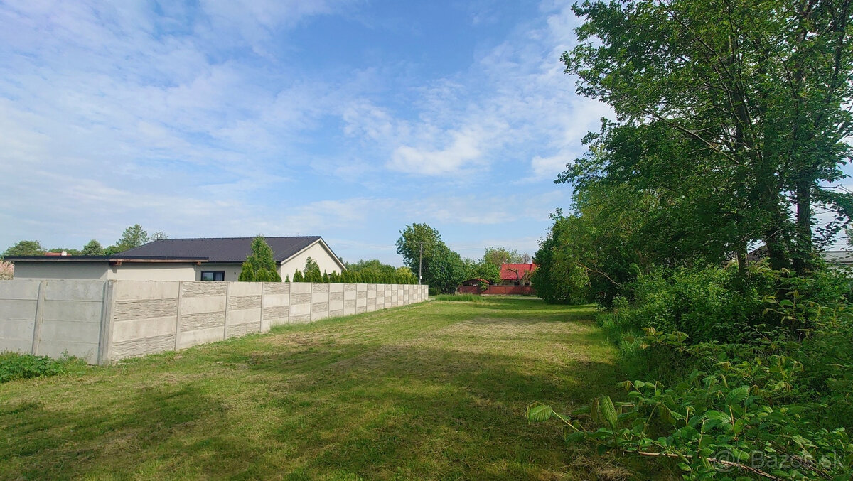 Rožný stavebný pozemok s ideálnou orientáciou - 3