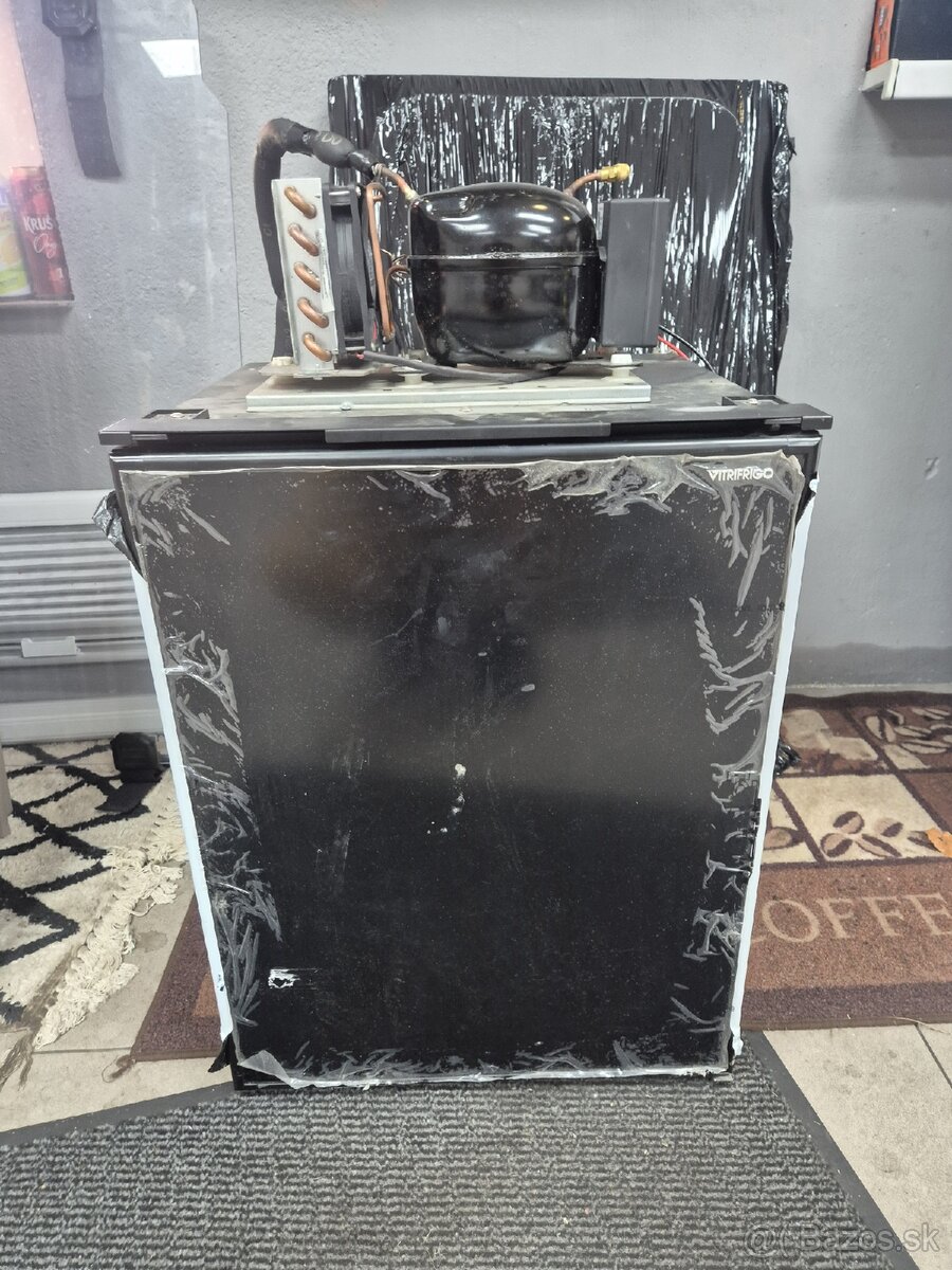 Kompresorova chladnicka 12v.75L - 3