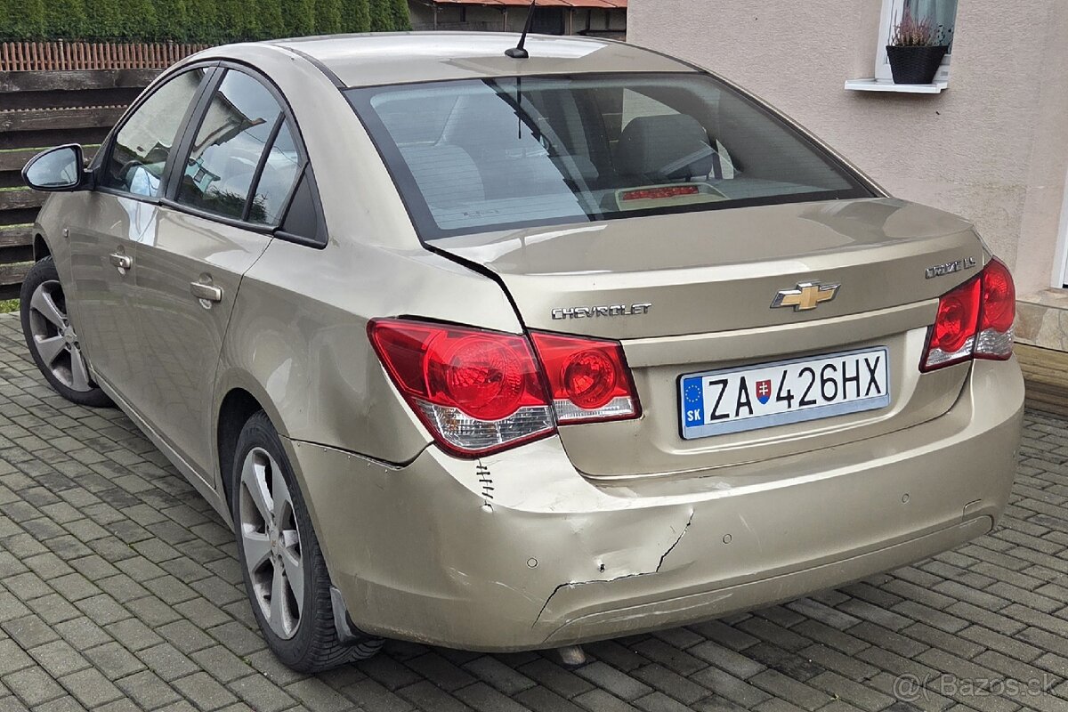 REZERVOVANE Chevrolet Cruze 1,6 benzin, automat - 3