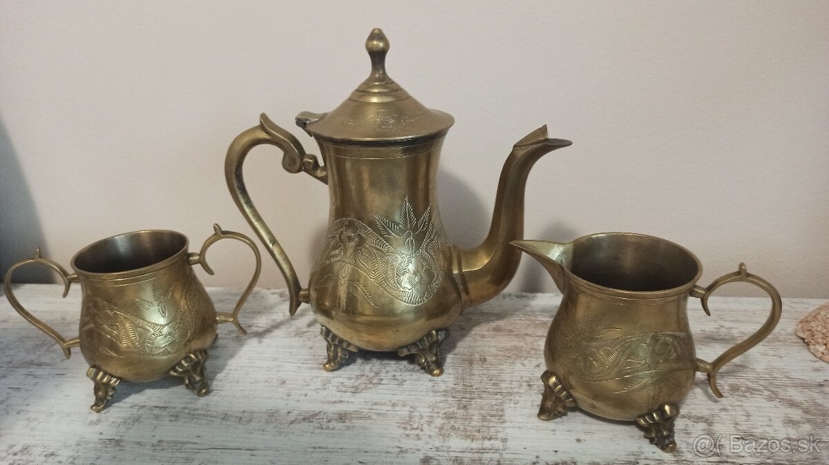 Starožitnosti -vazy,knihy, fotoaparát - 3