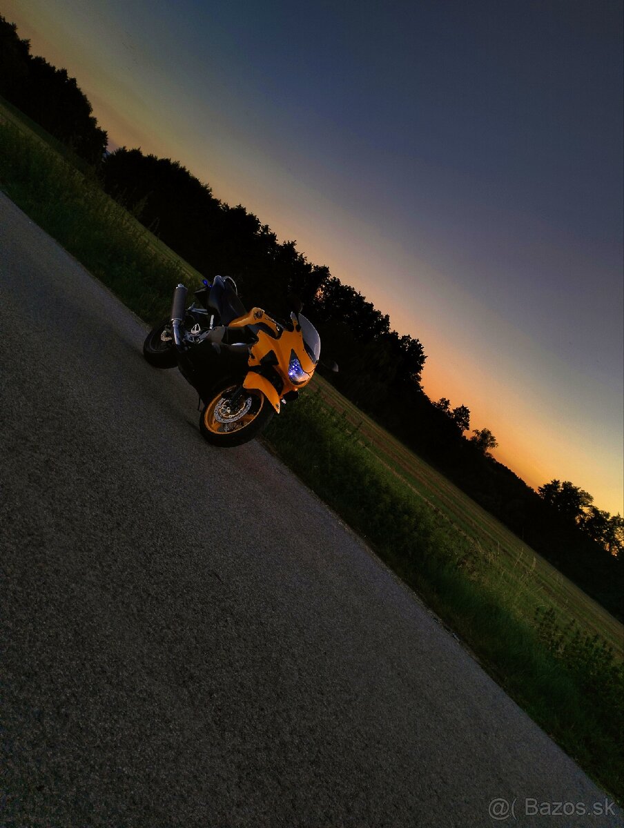 Honda CBR600 F4 (2000) – plne dokončený projekt / bez TP - 3