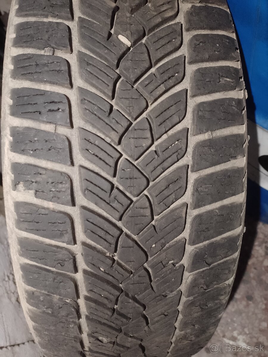 Pneumatiky 205/60r16 4kusy - 3